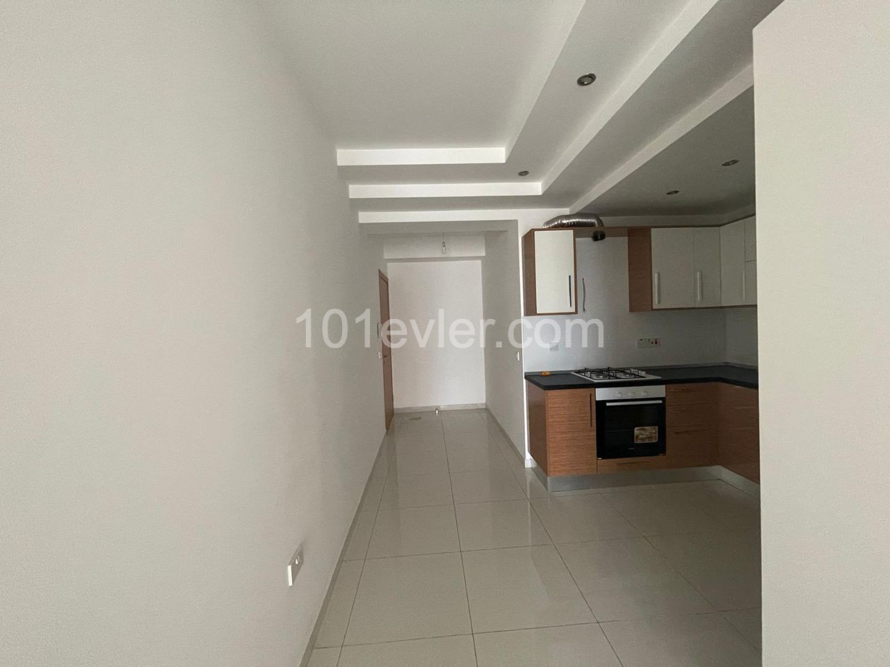 Flat To Rent in Girne Merkez, Kyrenia