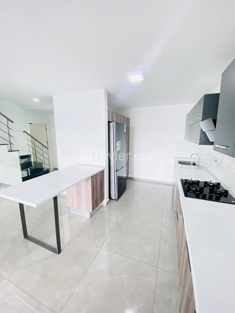 3+2 PENTHOUSE FOR RENT IN KYRENIA ** 