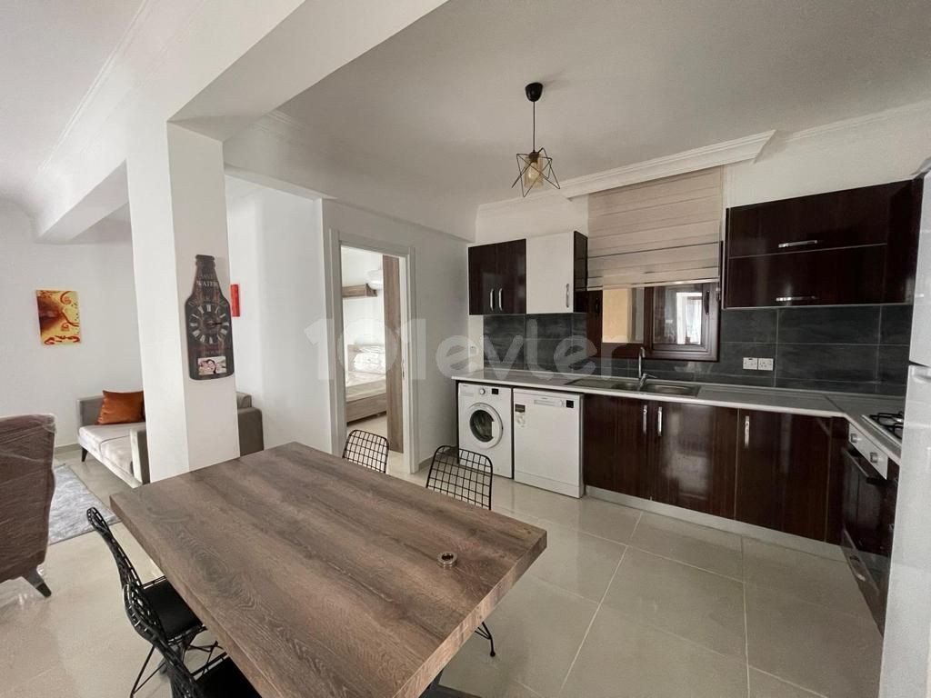 3 + 1 Haus zur Miete in lord palace area ** 