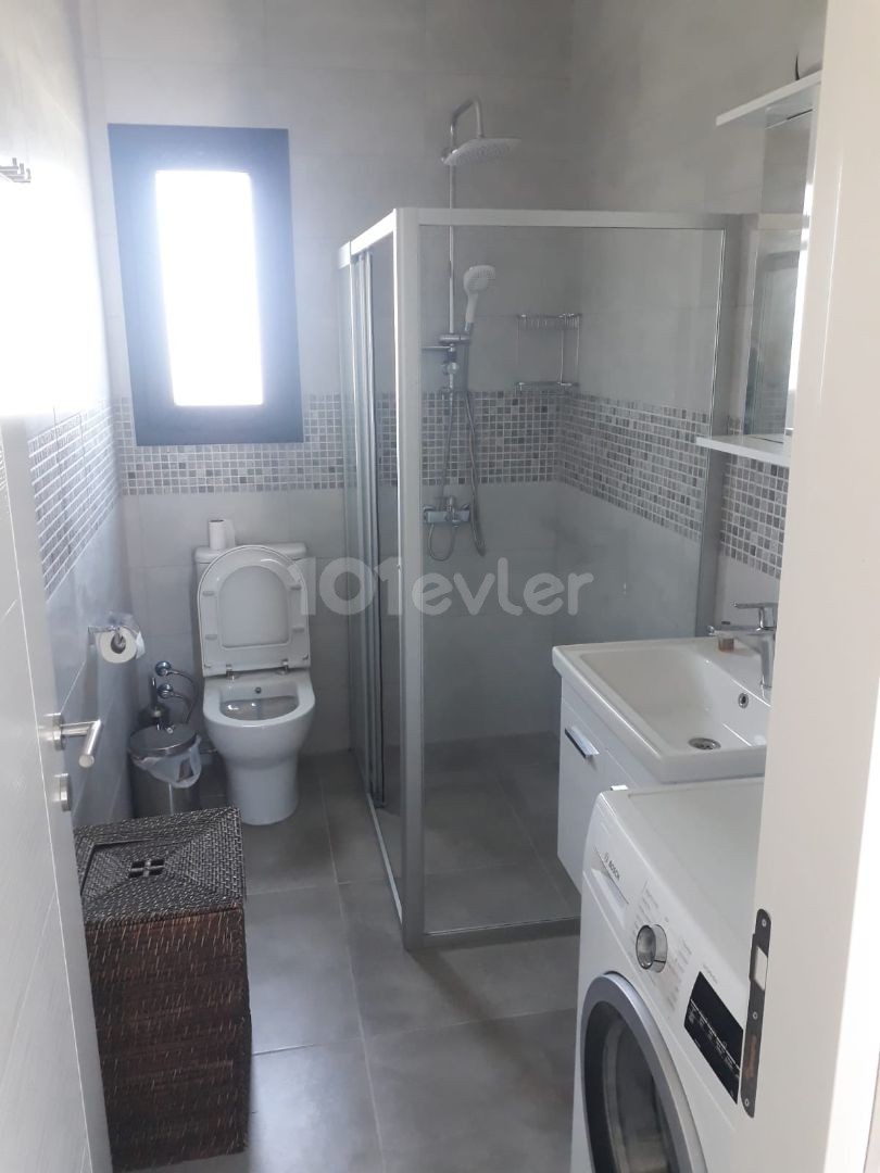 PENTHOUSE MIT VOLL AUSGESTATTETEM KOMFORT IN KYRENIA ** 