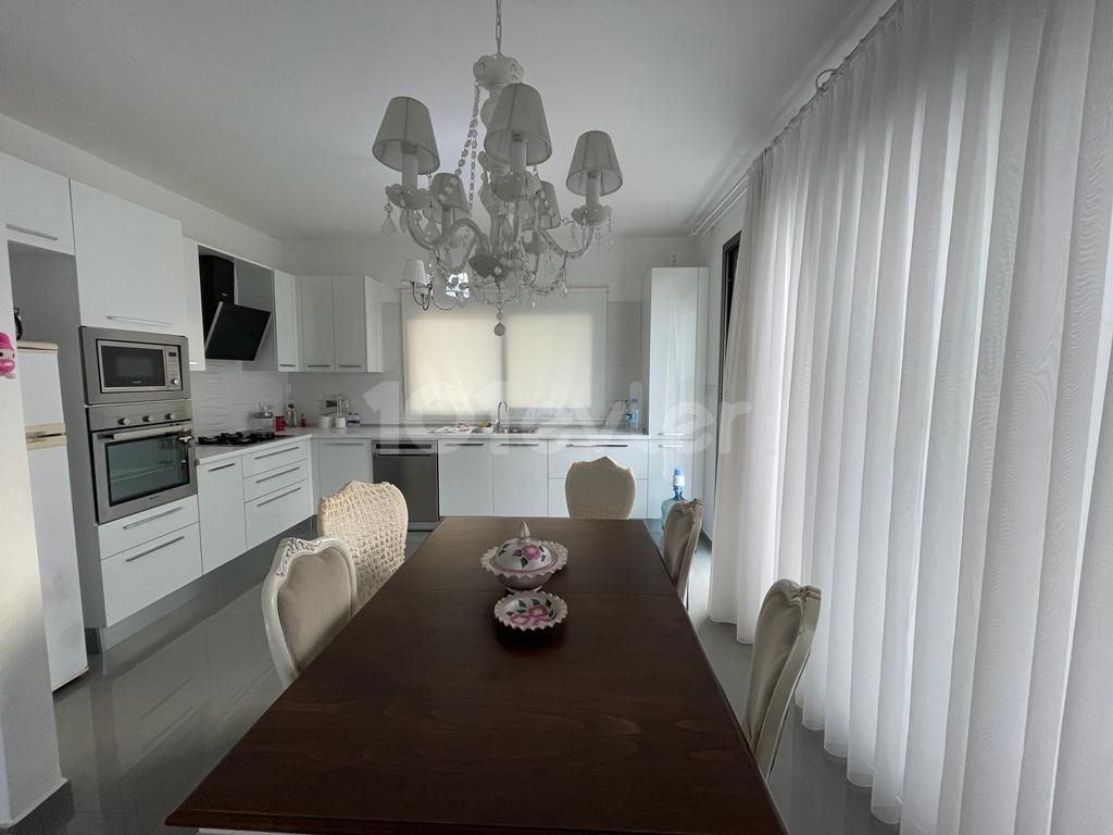 Lux 4+1 Villa Alsancak