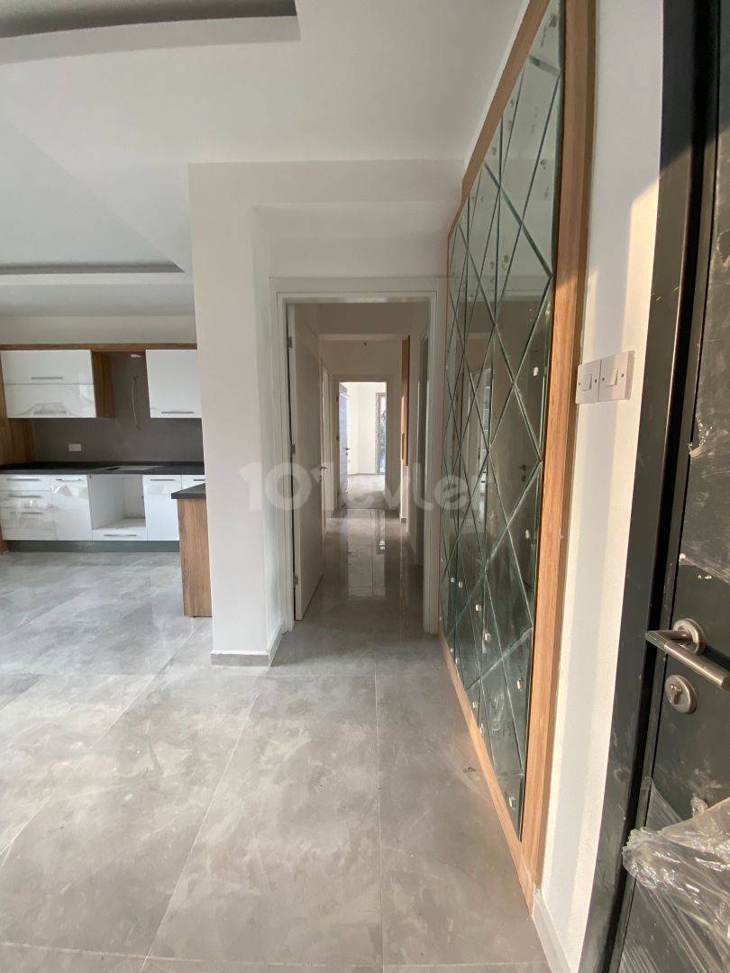 3+1 APARTMENTS FOR SALE IN SMALL KAYMAKLI, LEFKOŞA