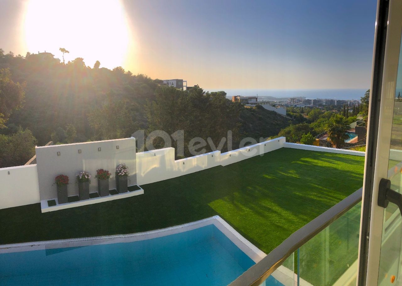 6+1 SUPERLUX VILLA WITH POOL FOR SALE IN KYRENIA