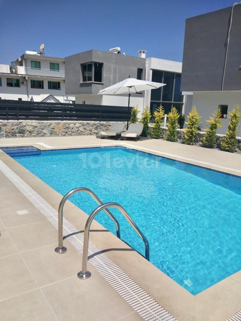 DAILY RENTAL VILLA WITH POOL IN ALSANCAK