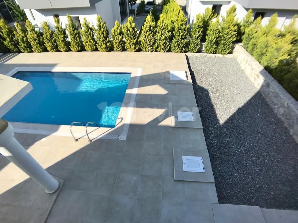 DAILY RENTAL VILLA WITH POOL IN ALSANCAK