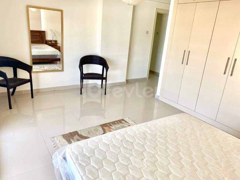 GİRNE'DE KİRALIK 2+1 PENTHOUSE