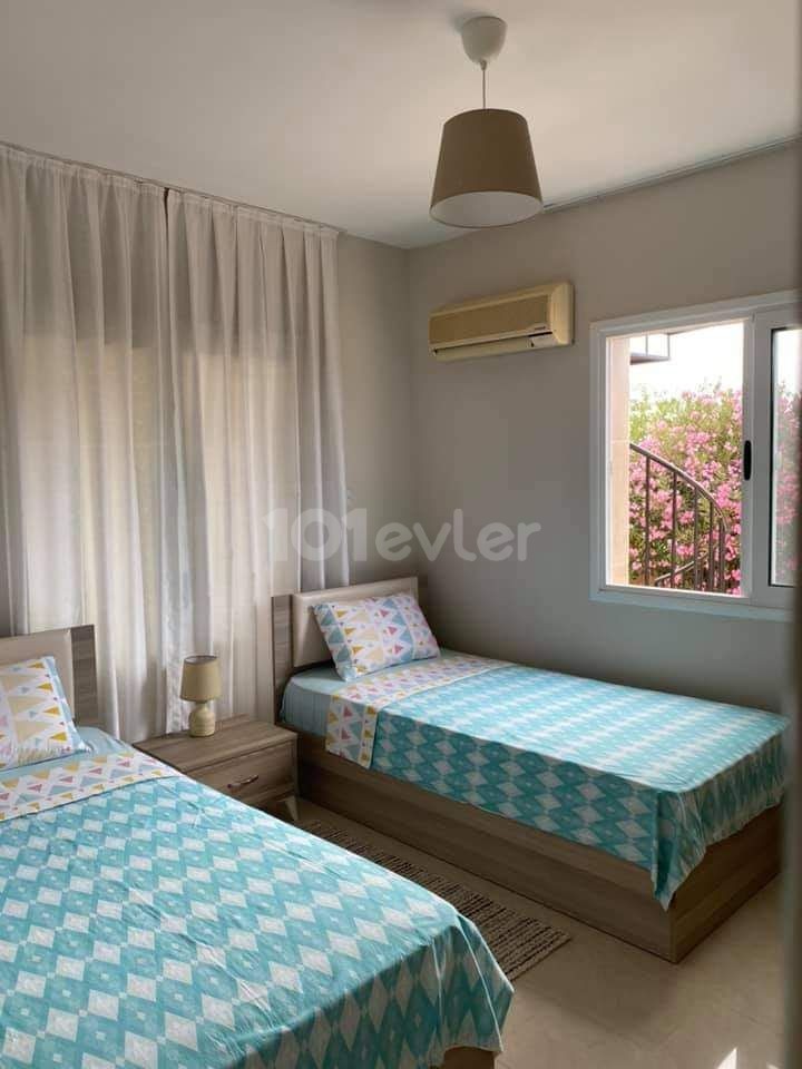 TAGESMIETE 3+1 VILLA MIT POOL IN GİRNE ÇATALKÖY