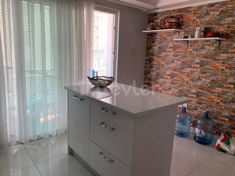 GİRNE'DE KİRALIK 3+2 PENTHOUSE 