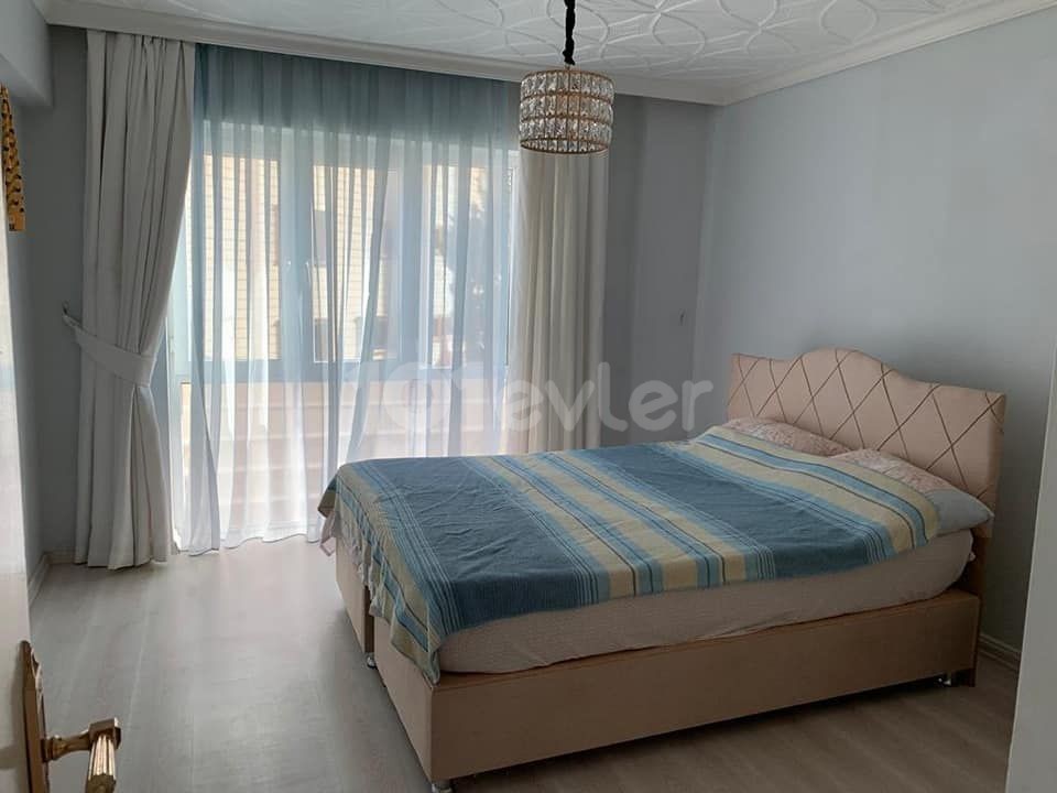 GİRNE'DE KİRALIK 3+2 PENTHOUSE 