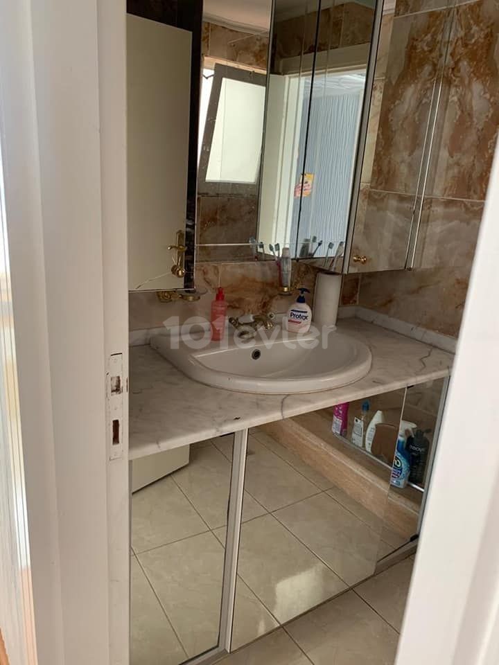 GİRNE'DE KİRALIK 3+2 PENTHOUSE 