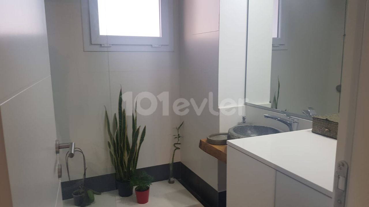 Zu verkaufen 2+1 Wohnung in Nicosia Yenikent Region !!!