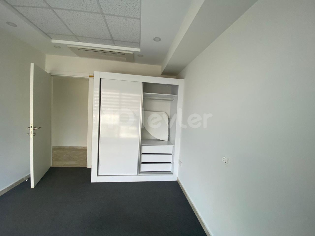 Flat To Rent in Aşağı Girne, Kyrenia