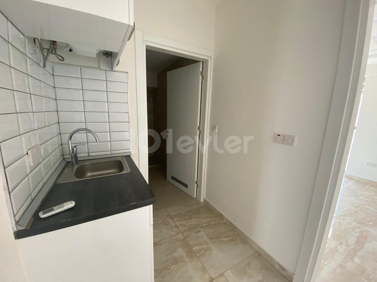 Flat To Rent in Aşağı Girne, Kyrenia