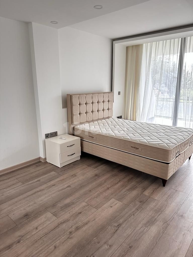 GİRNE MERKEZ'DE SATILIK 2+1 DAİRE