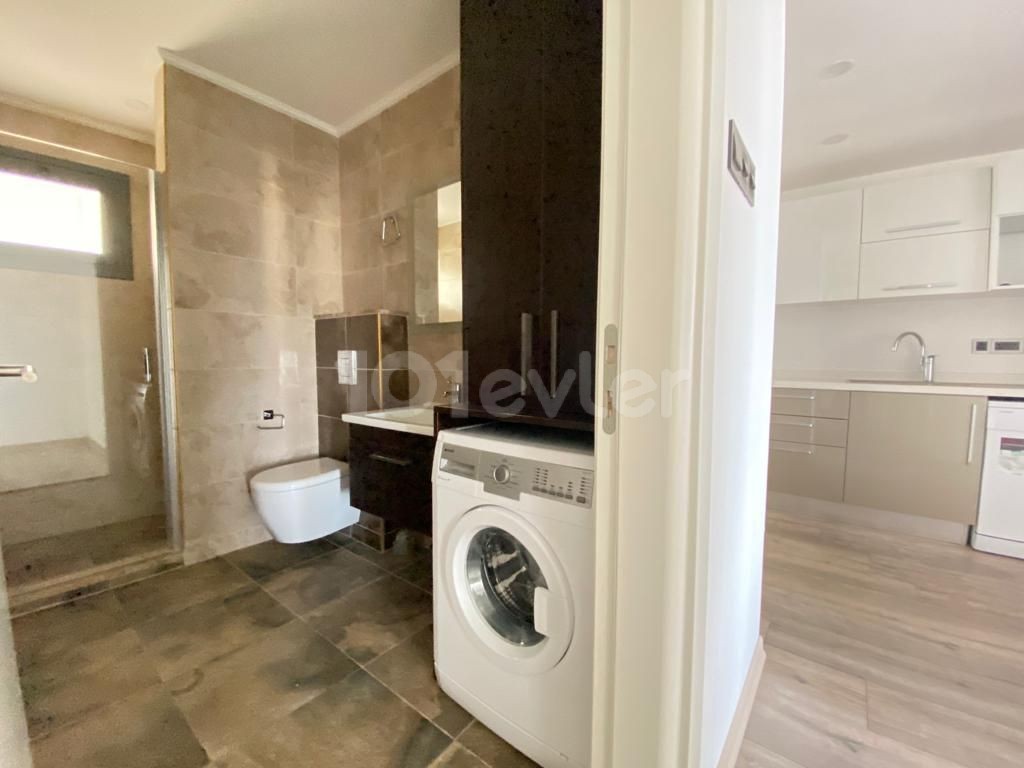 2+1 FLAT FOR SALE IN KYRENIA CENTER