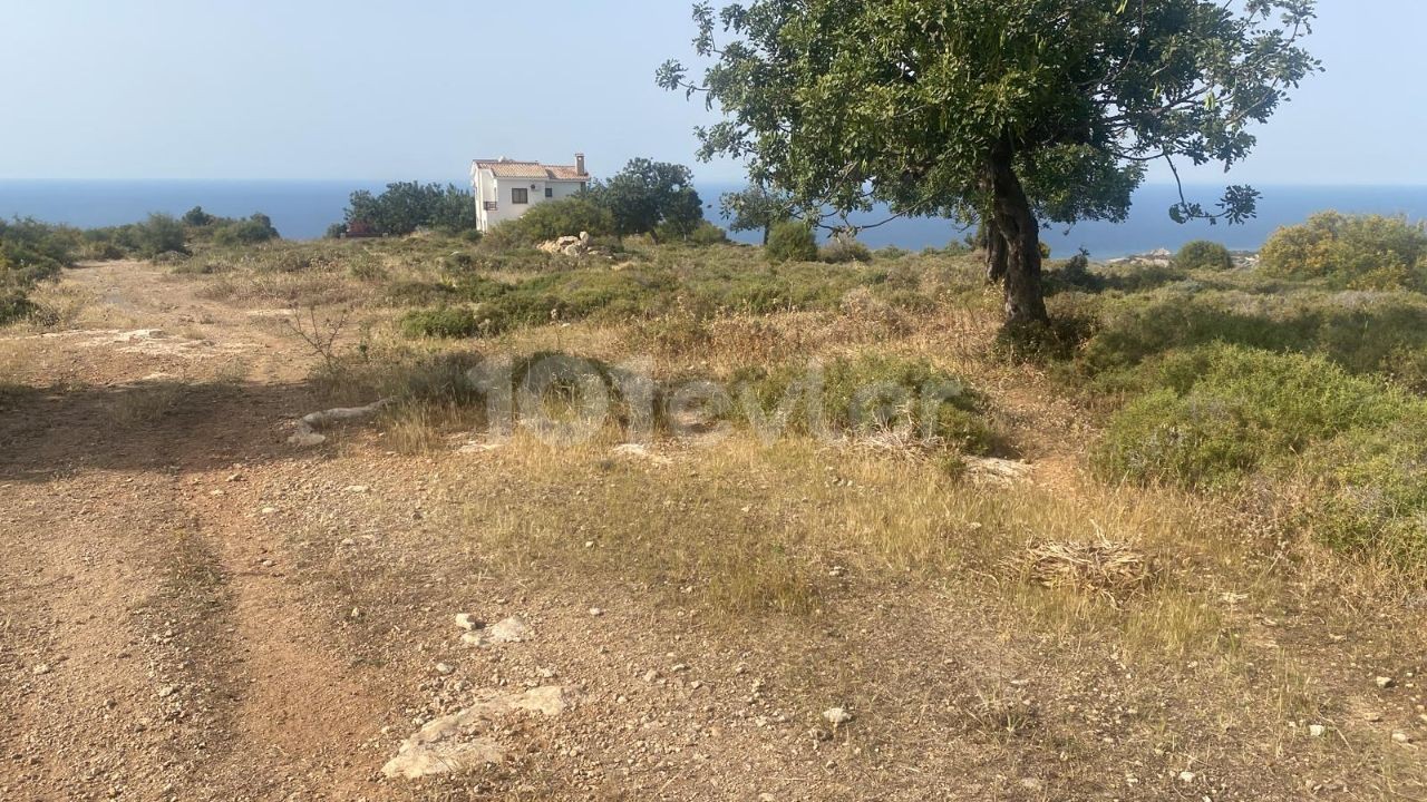 Residential Zoned Plot For Sale in Beşparmak, Kyrenia