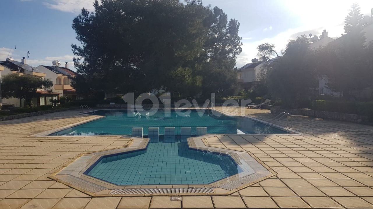 3+1 möblierte Villa mit Pool neben dem Wanderpark Kyrenia Alsancak zu vermieten!