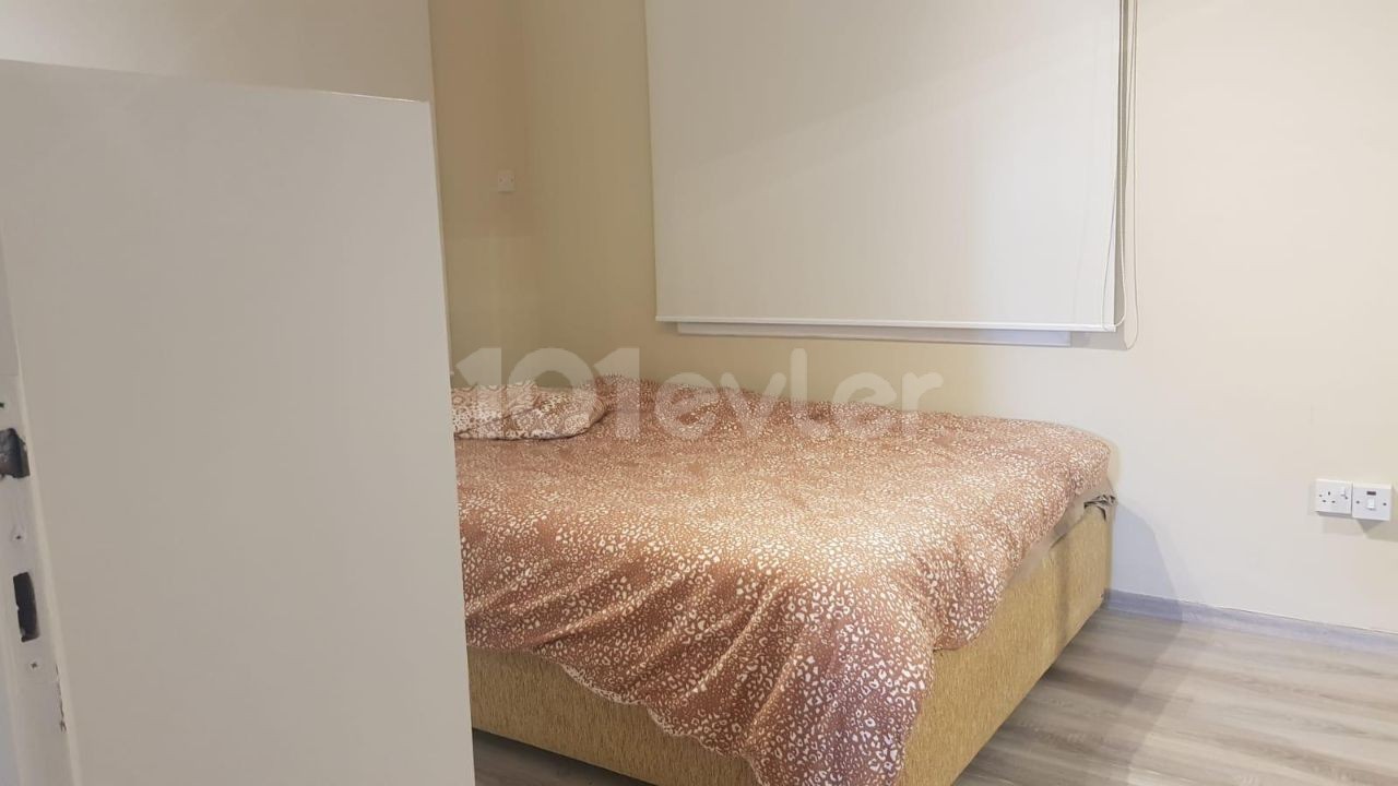 Edremit'te Havuzlu 3+1 Eşyalı Kiralık Villa !