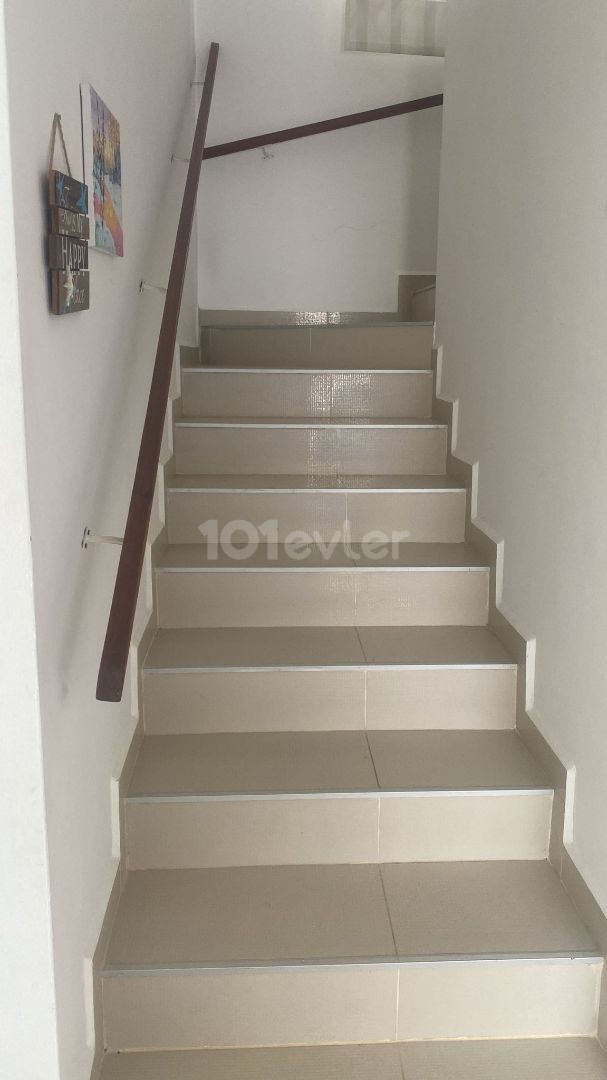 Karmi'de Kiralık 3+1 Villa!