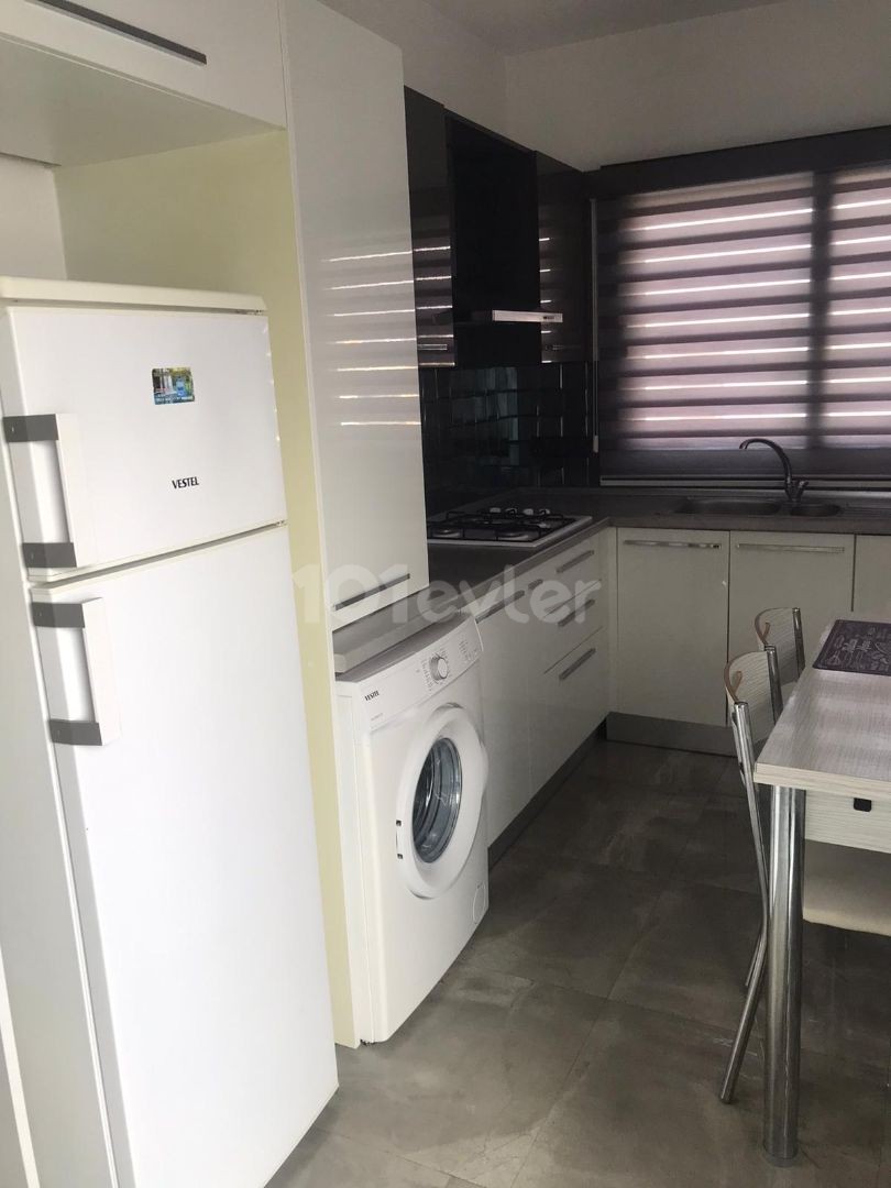 Wohnung zu vermieten 2+1 Kyrenia Center