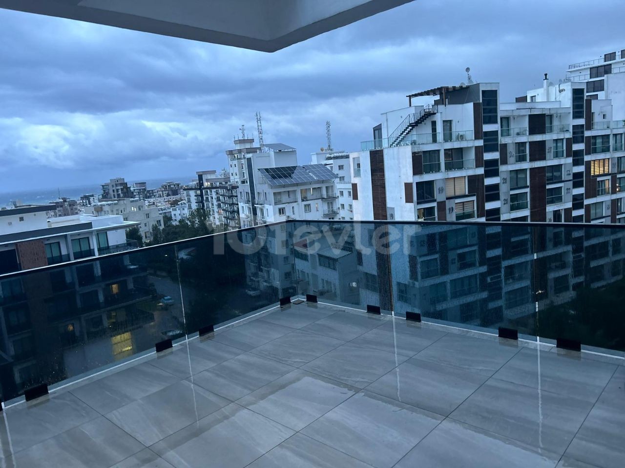 Luxury penthouse 2+1 Central Kyrenia 