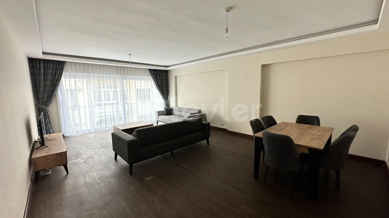 Yeni 3+1 daire Havuzlu Sitesi 