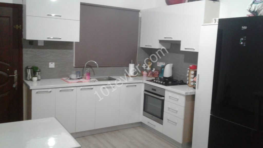 SATILIK 2+1 , MAĞUSA, MARAŞ,  80m² , 32,000 gbp