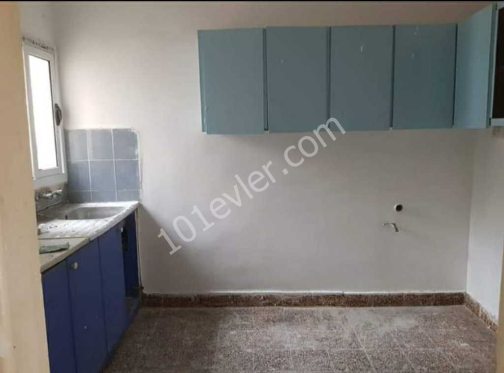 2+1 detached house for sale, Maraş , 300 m2, 35,000 stg