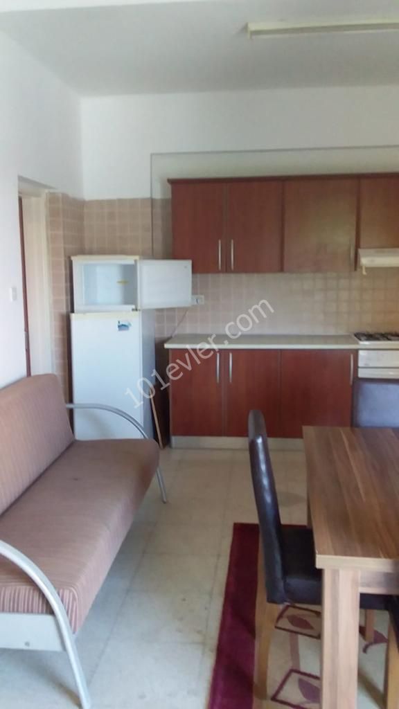 3+1 Apartment for rent , Magusa , Kaliland , 20,000 tl for a year , 1000 tl depozit + 1500 tl commission