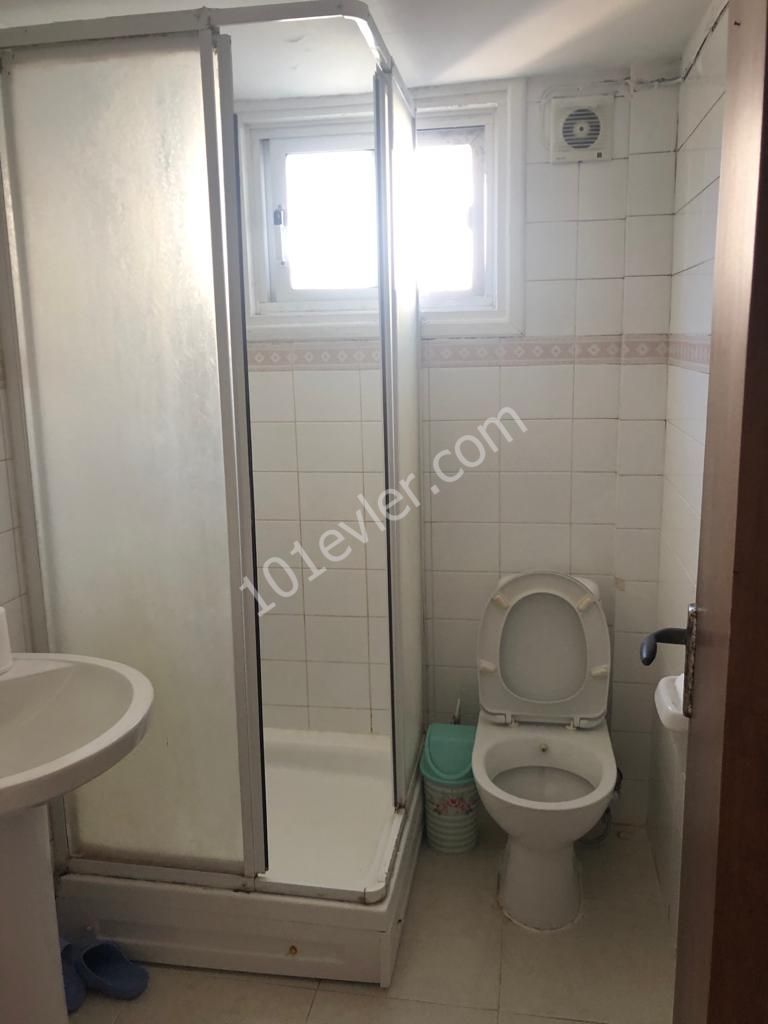 Kiralık 2+1 apartman, DAU karşısı , 17000 tl yıllık odeme + 1000 tl depozit + 1500 tl komisyon