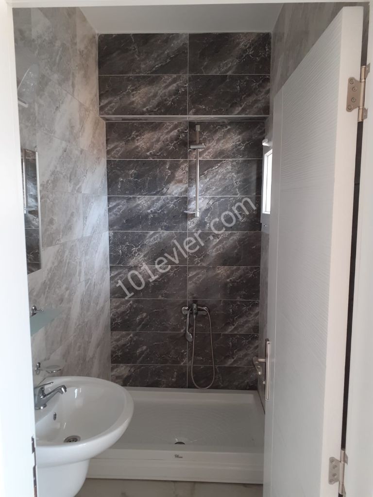 Flat To Rent in Yeni Boğaziçi, Famagusta