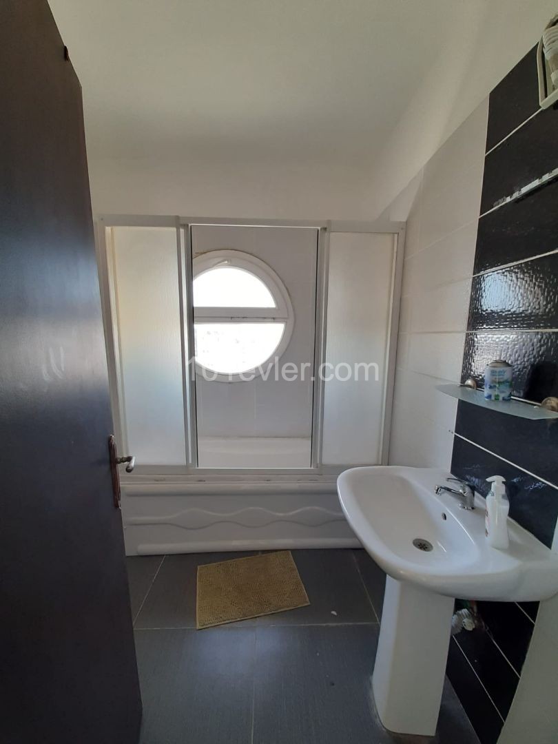 PENTHOUSE RENT 3 + 2 JAHRESZAHLUNG 30.000 TL DEPOSIT 2000 TL AND COMMISSION ** 