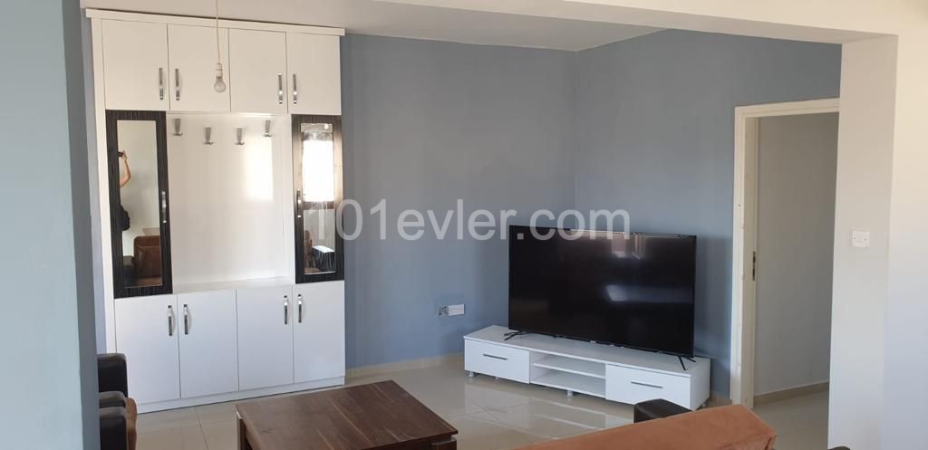 Famagusta at gulseren 3+1 penthouse 6000$ rent deposıt 500$ commıssıon