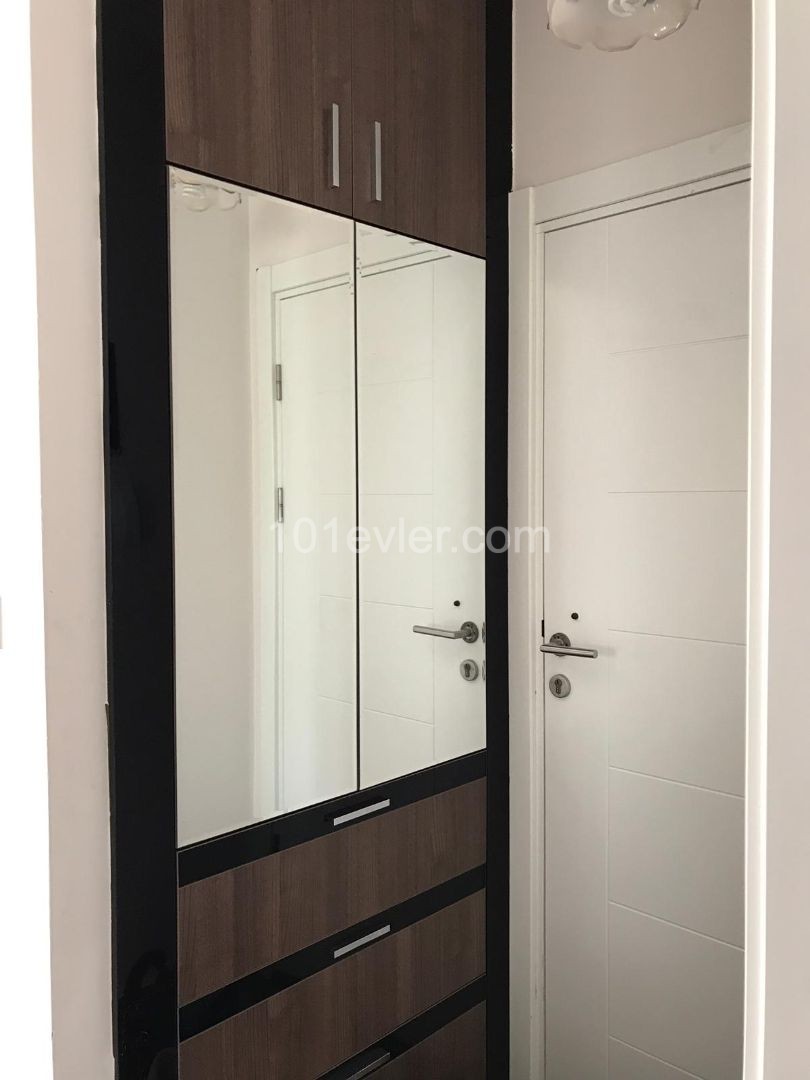 Tuzla Saklıkent  3+1 satılık daire  2 WC  1 banyo 128 m2 Eşdeğer koçan 68.000£