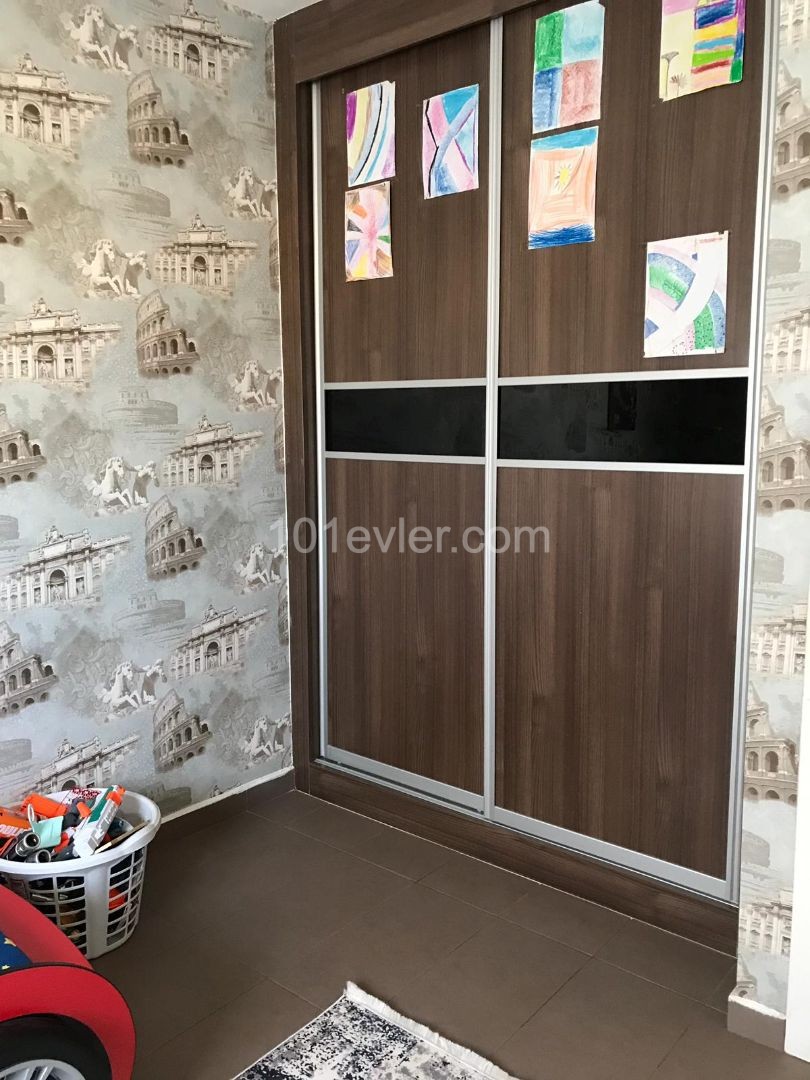 Tuzla Saklıkent  3+1 satılık daire  2 WC  1 banyo 128 m2 Eşdeğer koçan 68.000£