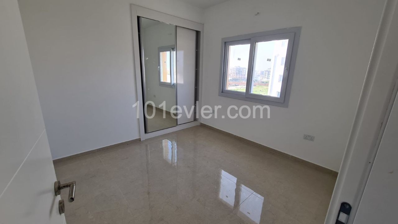 2+1 Wohnung zu verkaufen in Famagusta Canakkale ** 