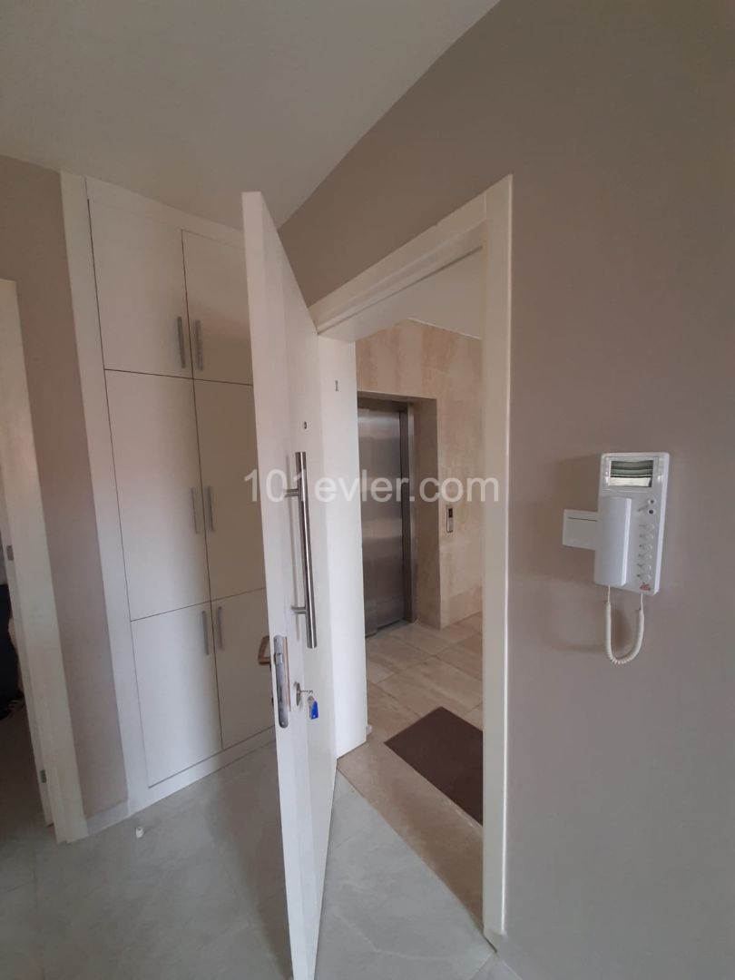 Sakarya 2+1 rent house New home new apartment 10 months payment 4000$ Deposit 400$ Commission 400$ ** 