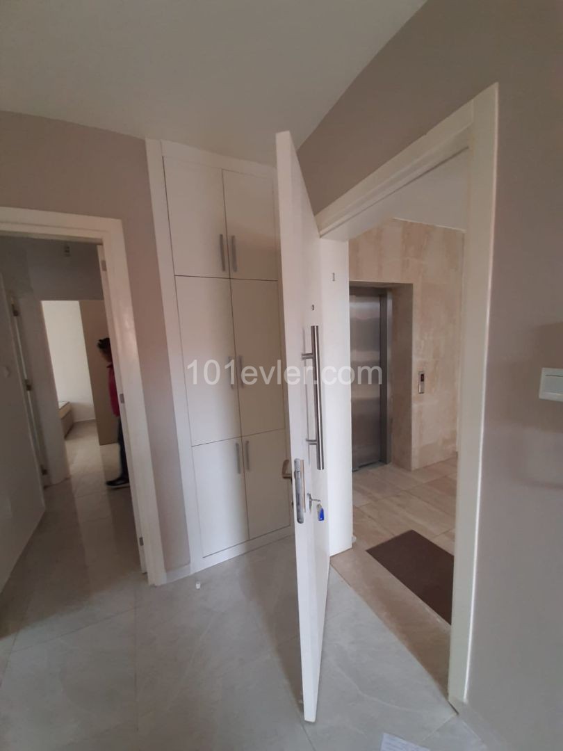 Sakarya 2+1 rent house New home new apartment 10 months payment 4000$ Deposit 400$ Commission 400$ ** 