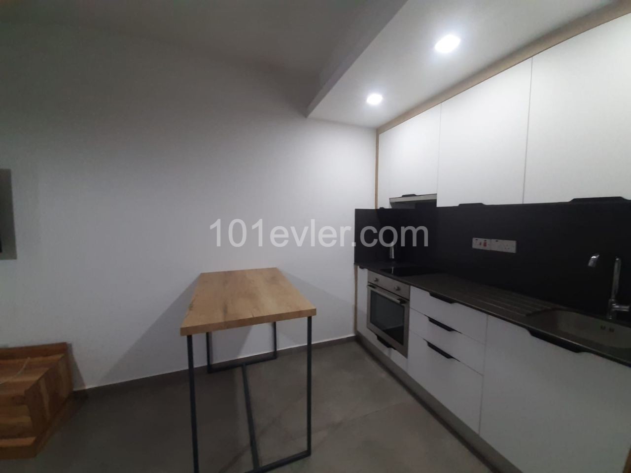 Terrace park rent Studio from 250 Llogara 6 months payment deposit and commission ** 