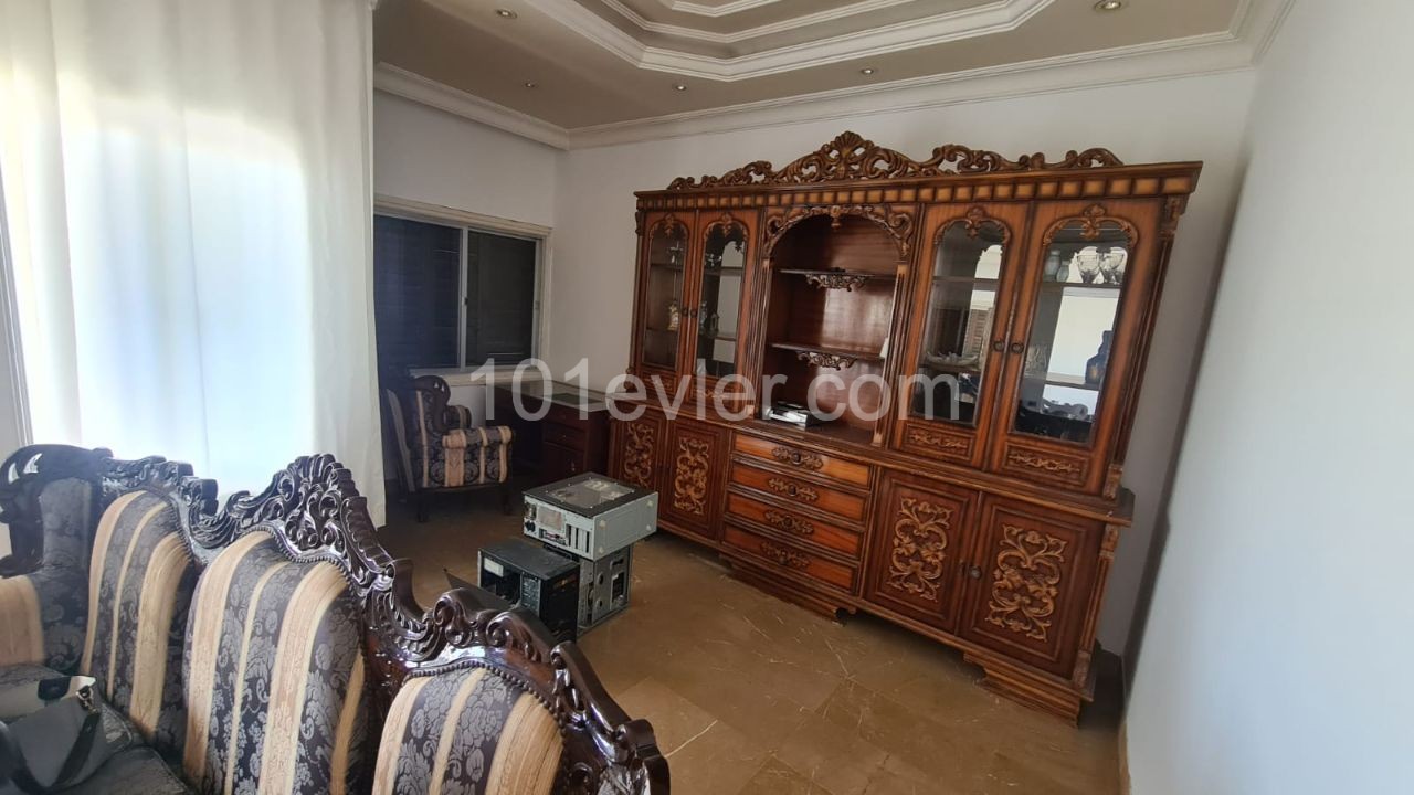 3+1 flat for sale in Famagusta Baykal, free of charge, flat with Turkish title ** 