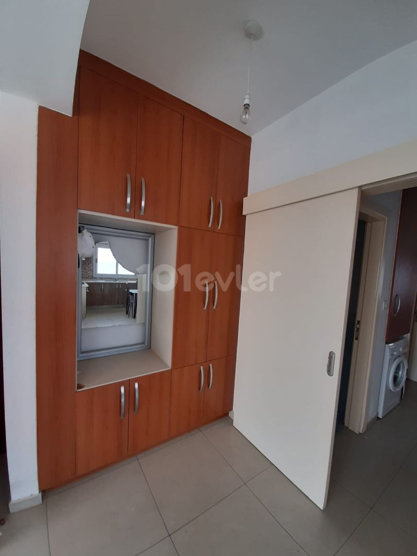 Famagusta Sakarya region 3+1 for sale 3.the 12-year-old building on the floor is for sale for £45,500. 2 toilets 1 bathroom 130 m2 Equivalent cob with elevator ** 