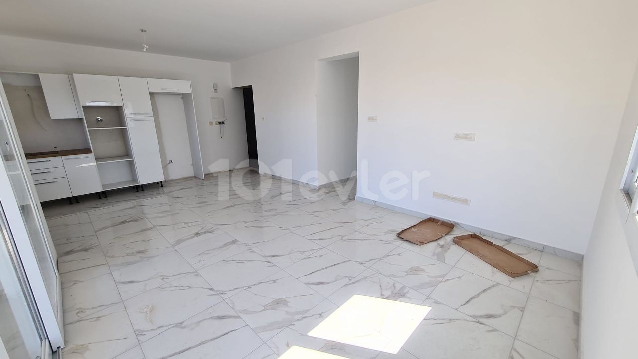 Famagusta 3+1 apartment for sale in the Canakkale region quality workmanship vat transformer is our gift ** 