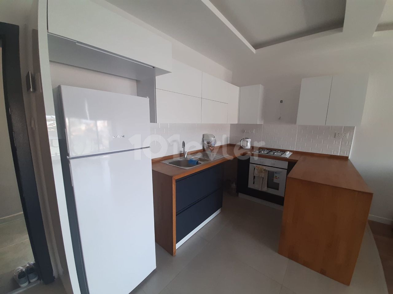 Famagusta Iskele long beach Weekly 1+1 rental house Thu day 55€ And commission 55€ 3 floor elevator car park Sea wiev For family In the room no a.c ** 