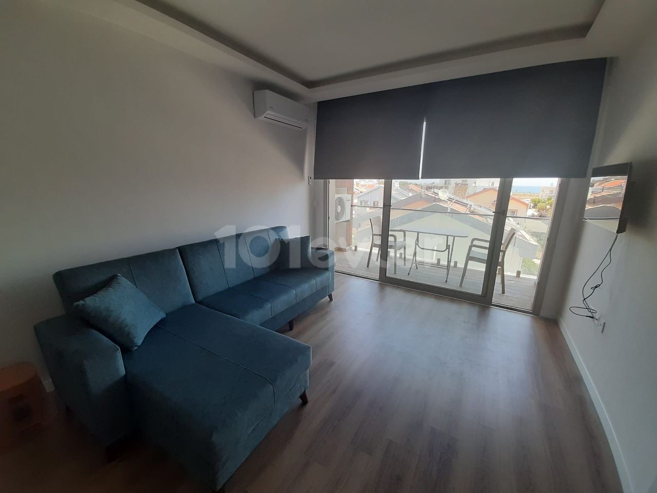 Famagusta Iskele long beach Weekly 1+1 rental house Thu day 55€ And commission 55€ 3 floor elevator car park Sea wiev For family In the room no a.c ** 