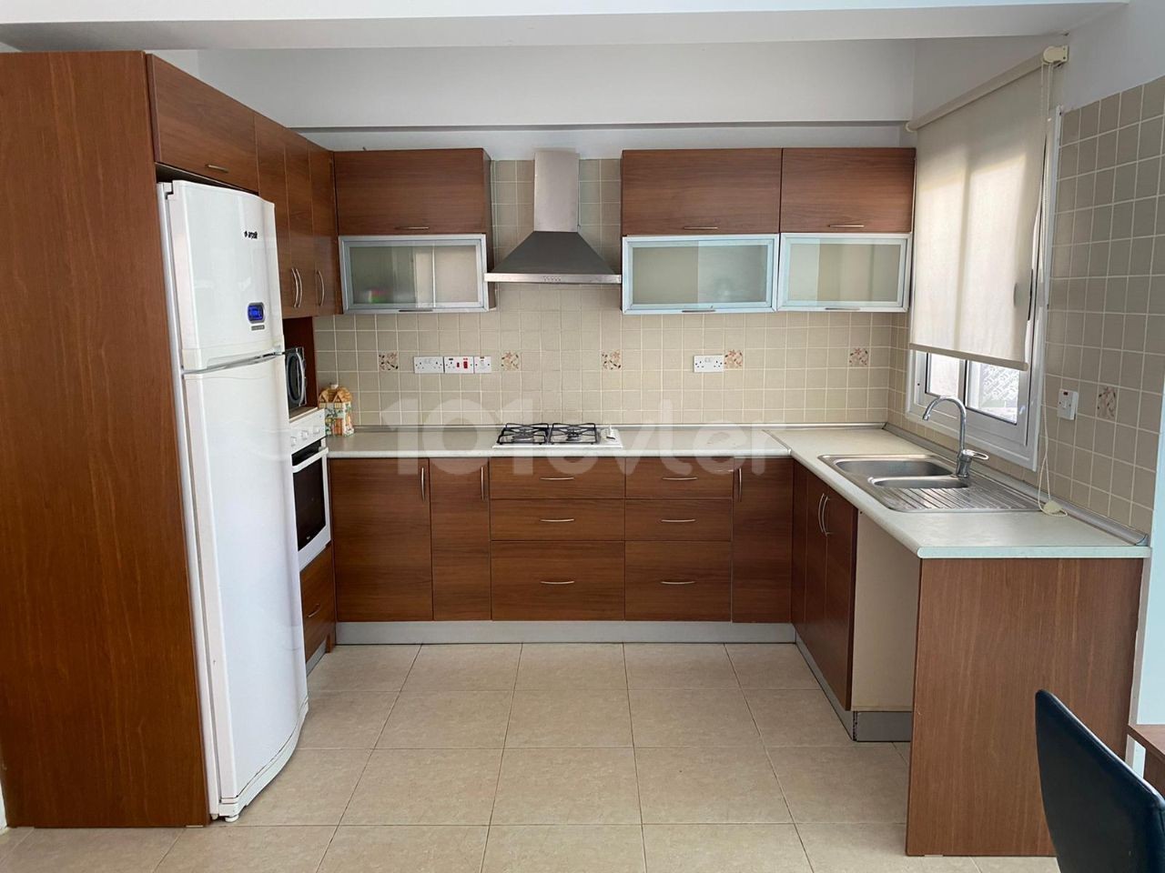 1 july actıve home Close to onder avm 3+1 reny penthouse 4500$ rent yearly payment Deposit 375$ Commission 375$ Elevator Car park Apartman charge per month 100 tl 