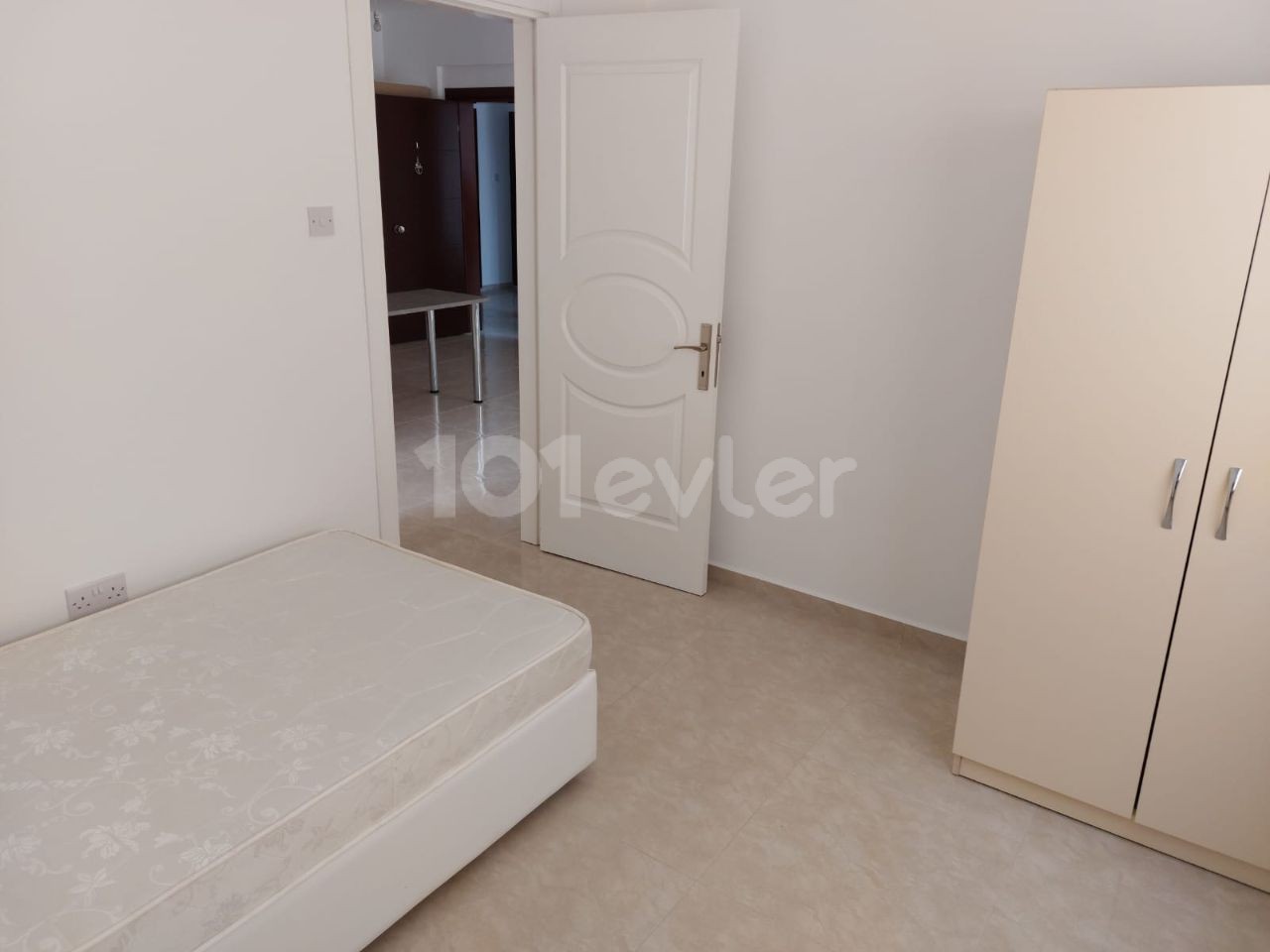 2+1 Wohnung Zu vermieten im Dorf Tuzla in Famagusta 1.monatlicher Preis auf dem Boden 250 Llosa 6 Monate Einzahlungsgebühr 250 Llosa Commission 250 Llosa aidat jeden Monat 80 tl ** 