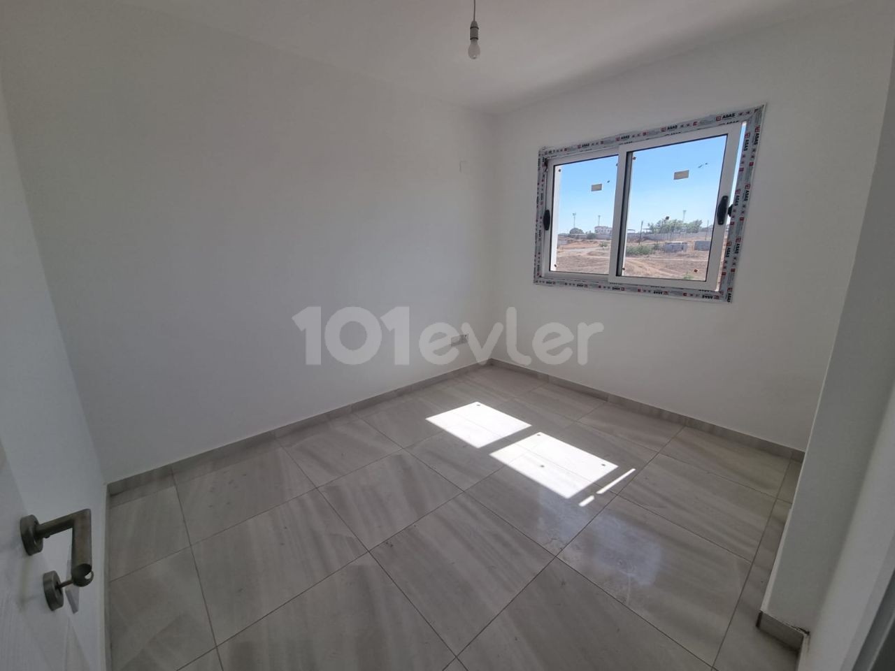 Famagusta 2 + 1 apartment for sale in the Canakkale region is DELIVERED IMMEDIATELY ** 