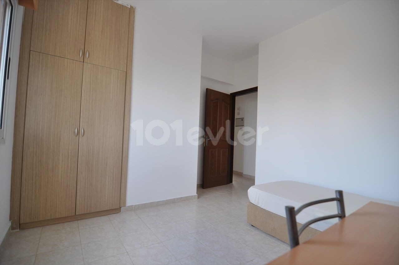 Famagusta gülseren area 3+1 rent house 6 months payment Thu month deposit$230$ commission $ 230 ground floor ** 