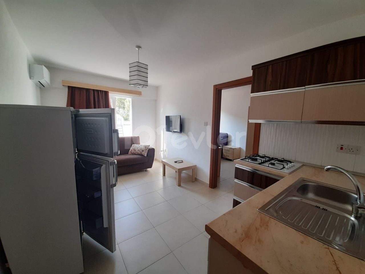 1 + 1 clean apartments for rent right opposite dogu akdeniz university rent 2300 $ deposit 200 $ commission 200Jul 4.floor There are currently 2 idle apartments in the form of 10 monthly payments, paid for 200 TL for one person, 300 TL for two ** 