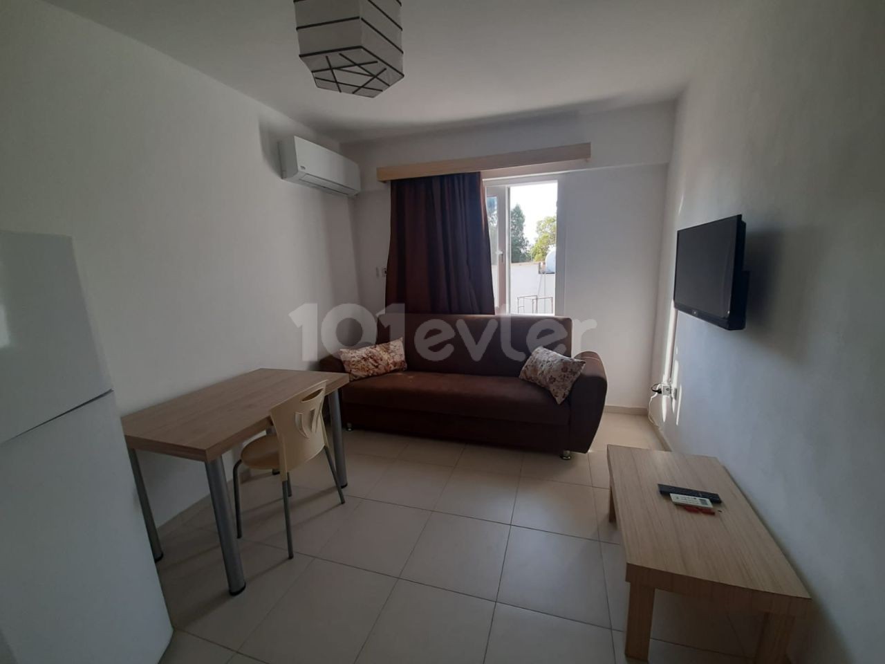 1 + 1 clean apartments for rent right opposite dogu akdeniz university rent 2300 $ deposit 200 $ commission 200Jul 4.floor There are currently 2 idle apartments in the form of 10 monthly payments, paid for 200 TL for one person, 300 TL for two ** 